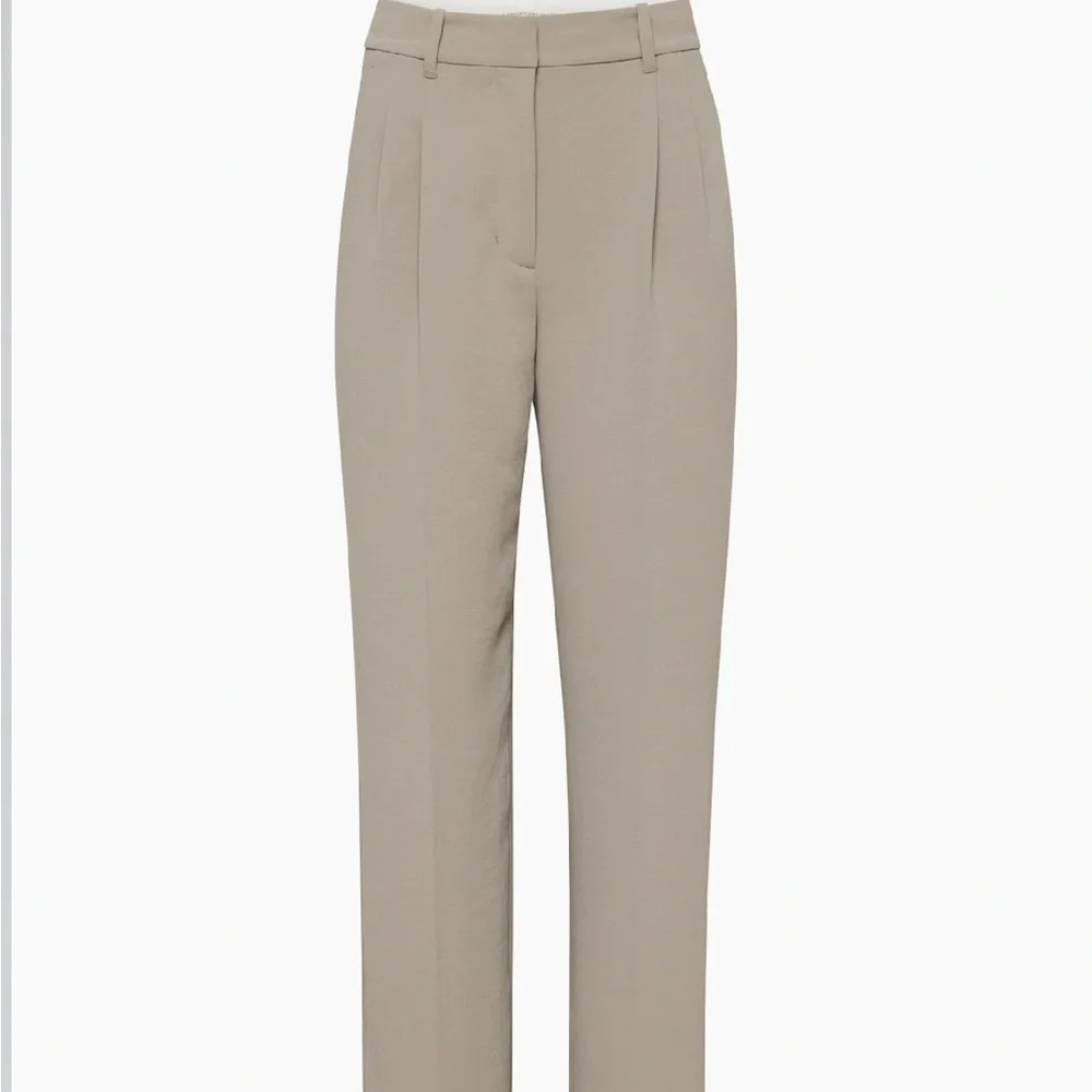 Aritzia The Effortless Pant™ - Crepette™ - Picture 2 of 5